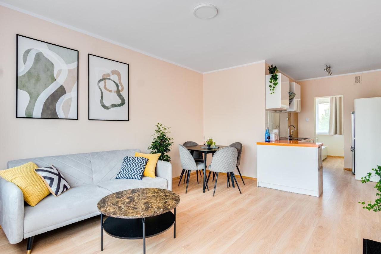 Apartament Sloneczny, Pw Invest Home Kedzierzyn-Kozle Exterior photo
